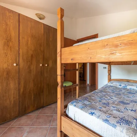 Apartment Mallus 5 Posti Letto