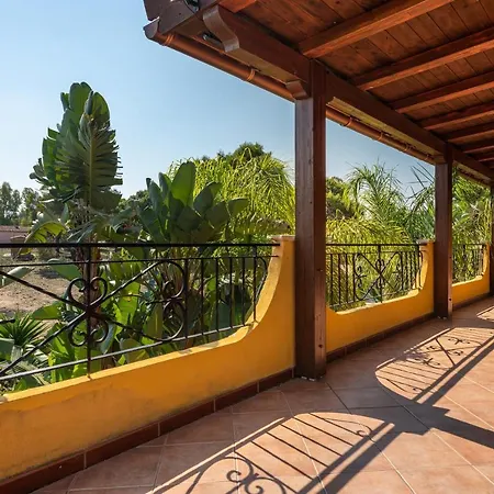 Apartment Mallus 5 Posti Letto