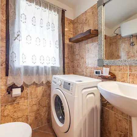 Apartment Mallus 5 Posti Letto *
