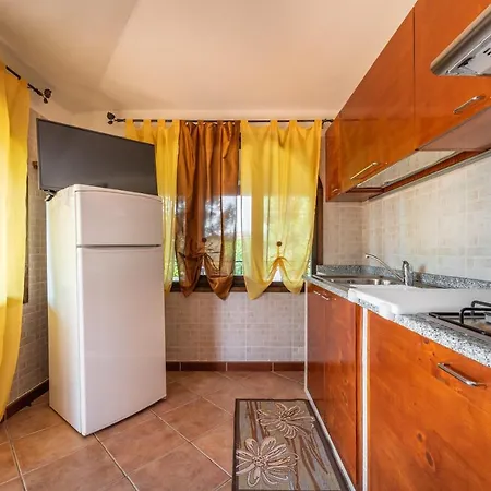 Apartment Mallus 5 Posti Letto Olia Speciosa